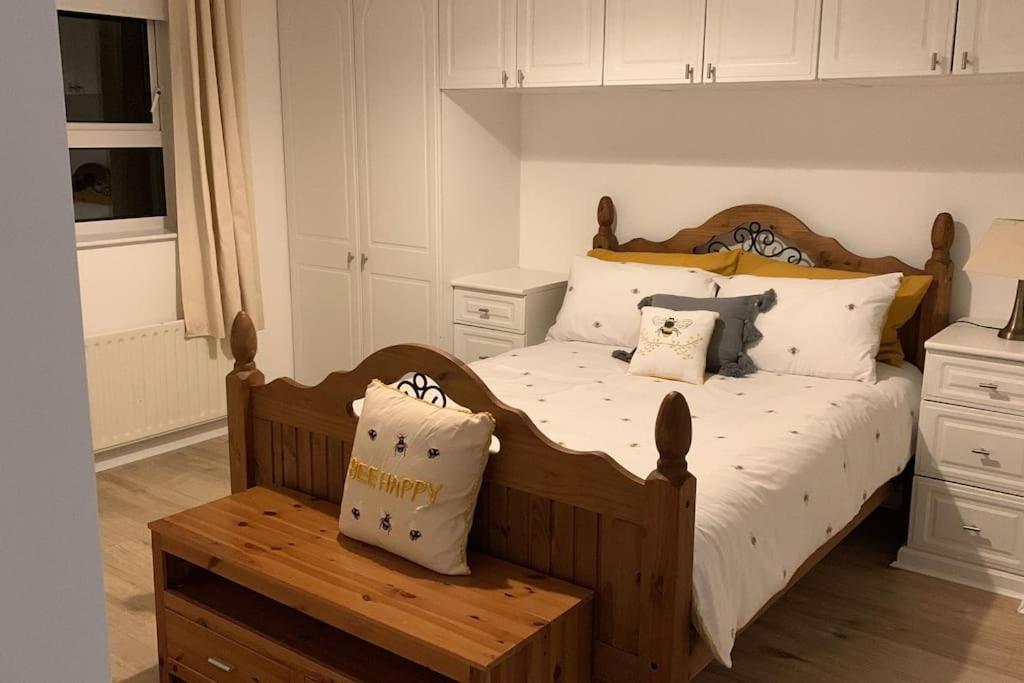 Bumblebee Cottage Donegal Town Extérieur photo