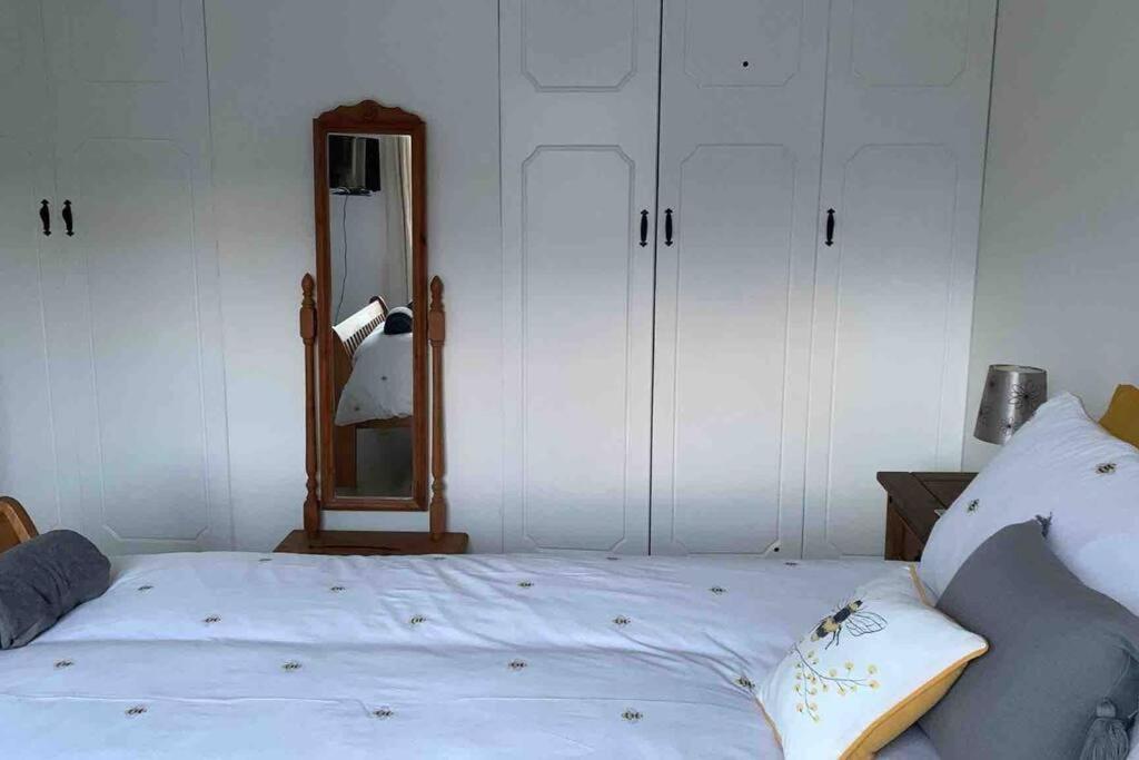 Bumblebee Cottage Donegal Town Extérieur photo