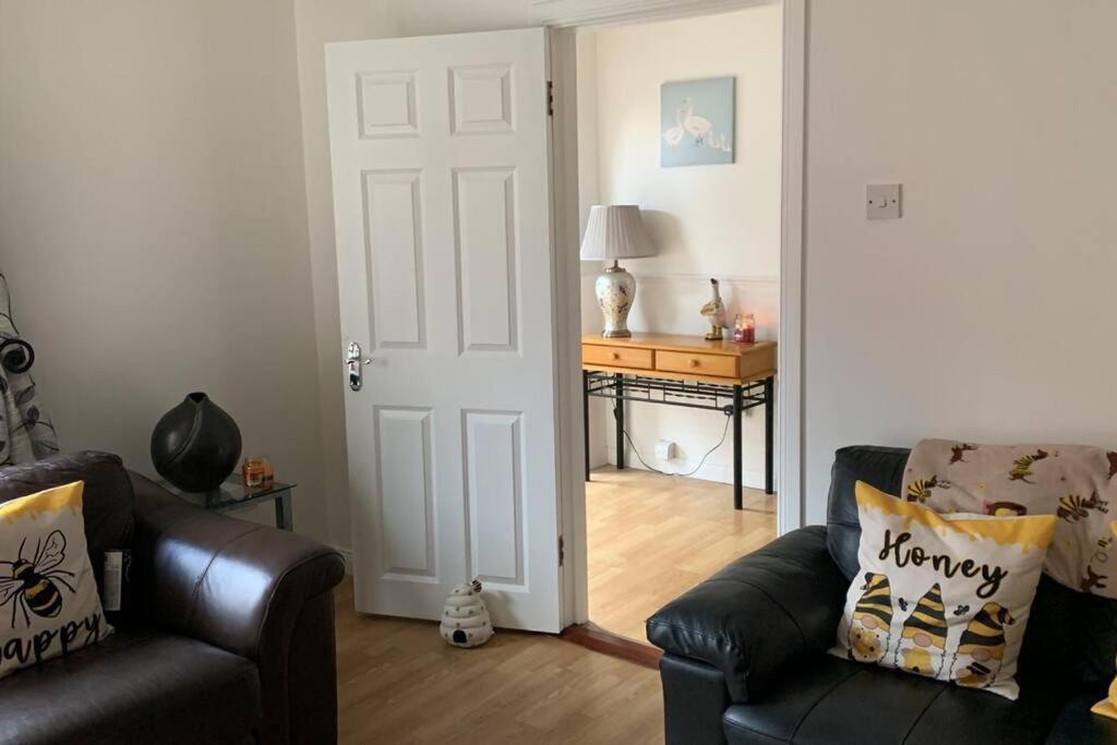 Bumblebee Cottage Donegal Town Extérieur photo